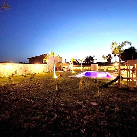 פלורידיה Villa Nunzia Con Piscina, Sauna E Idromassaggio. מראה חיצוני תמונה