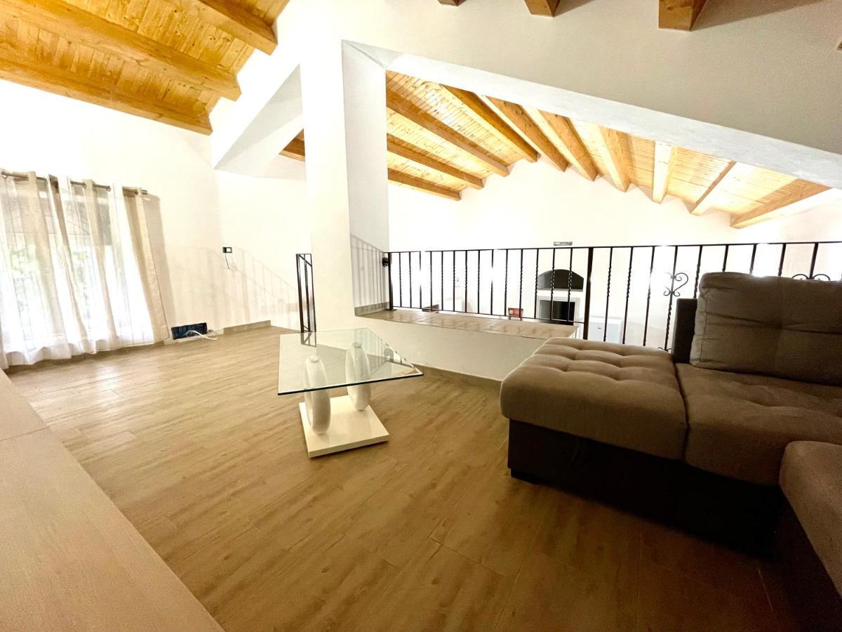 פלורידיה Villa Nunzia Con Piscina, Sauna E Idromassaggio. מראה חיצוני תמונה