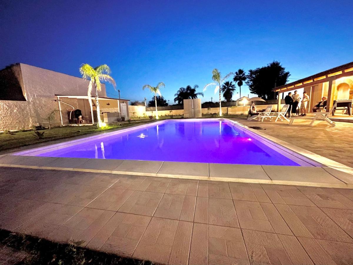פלורידיה Villa Nunzia Con Piscina, Sauna E Idromassaggio. מראה חיצוני תמונה