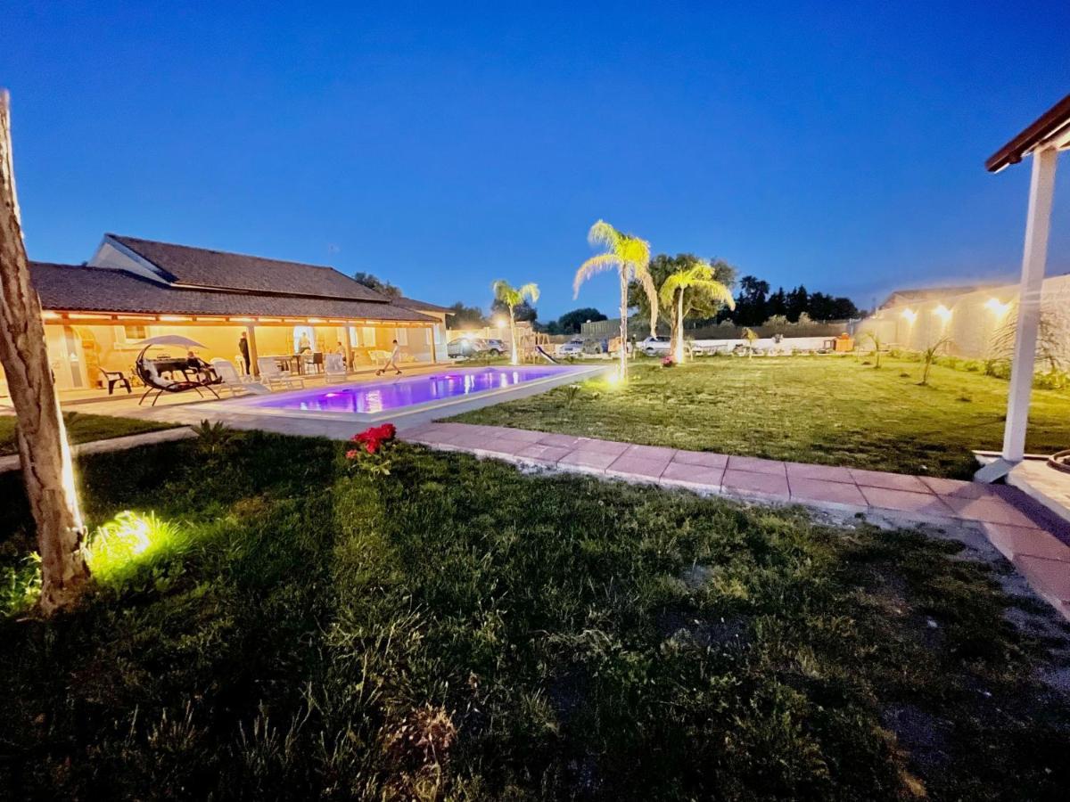 פלורידיה Villa Nunzia Con Piscina, Sauna E Idromassaggio. מראה חיצוני תמונה