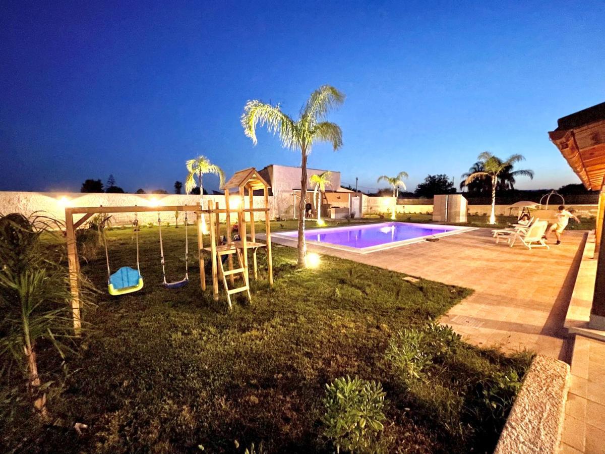 פלורידיה Villa Nunzia Con Piscina, Sauna E Idromassaggio. מראה חיצוני תמונה
